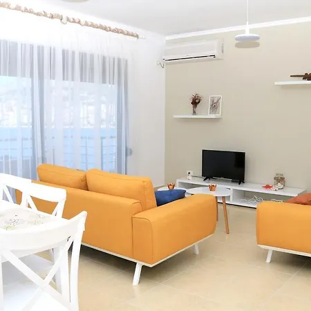 Harito Apartment