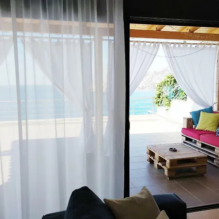 Apartament Harito Saranda